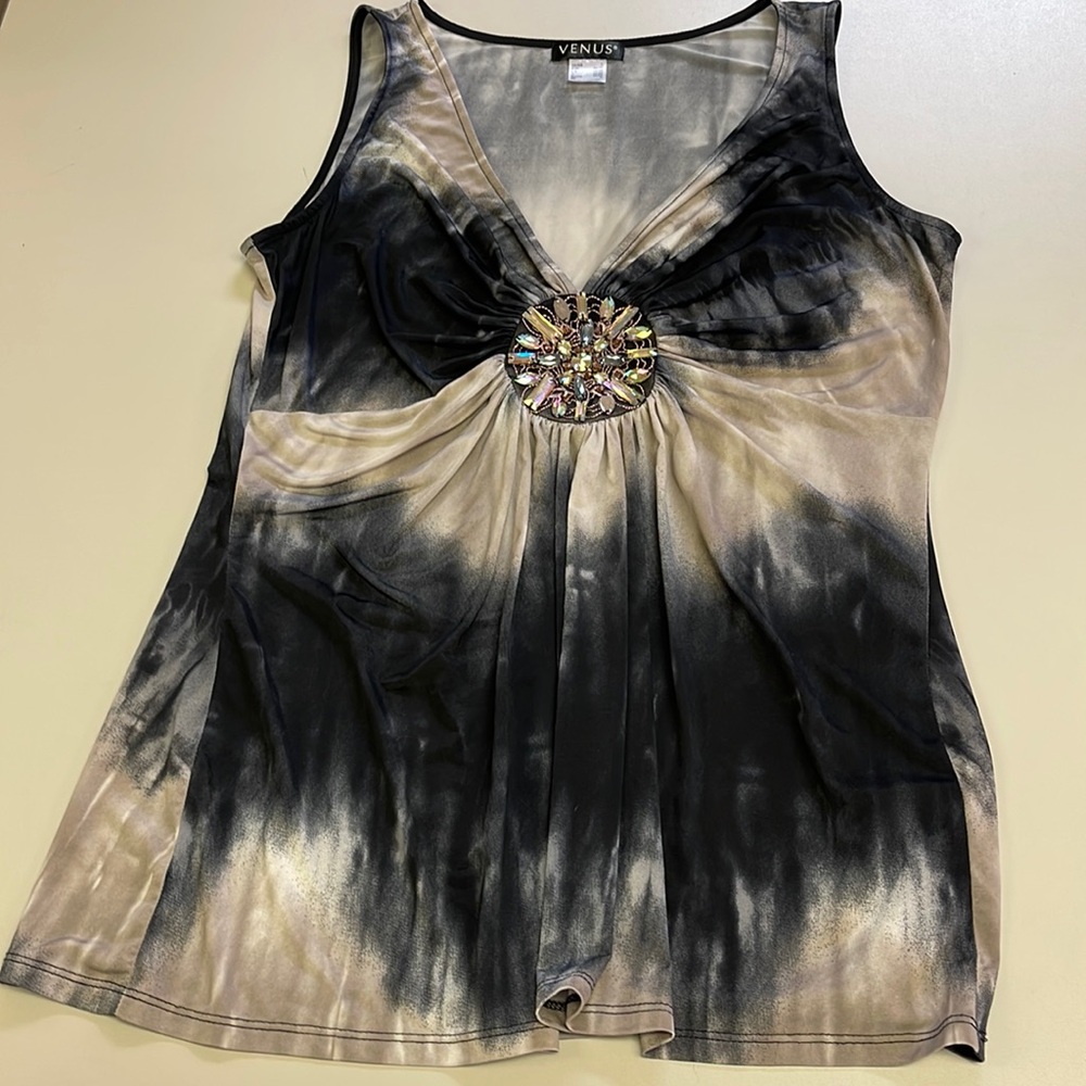 Venus tank size large